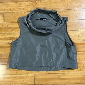 Sun Kim Wire Collar Vest Crop Top